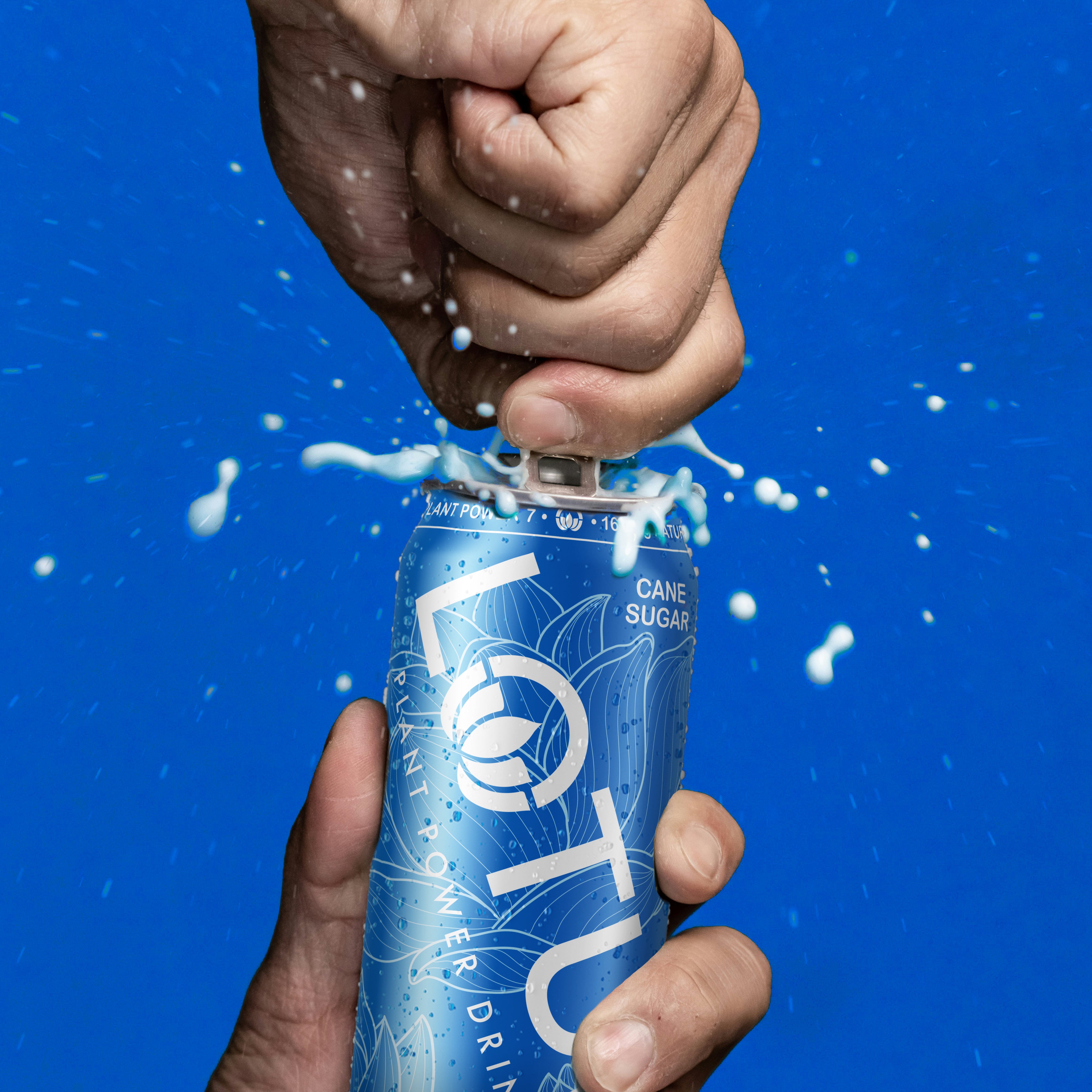 Blue_Lotus_Cane_Opening (1).jpg__PID:8588beb1-6306-4ecc-a39b-88a0de70a0a1